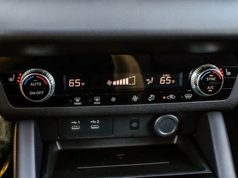 New 2025 Mitsubishi Outlander AWD image 23