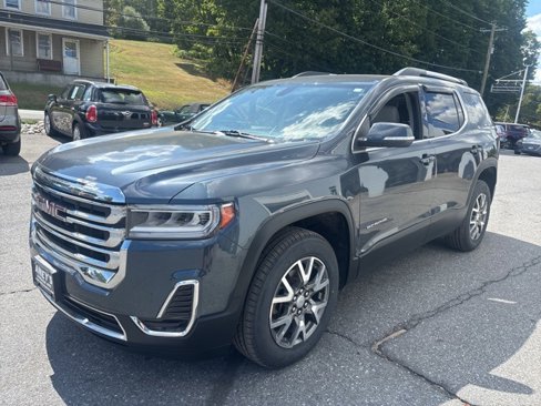 Used 2020 GMC Acadia SLE w/ Driver Convenience Package image 3