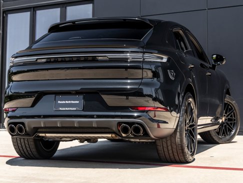 New 2026 Porsche Cayenne Coupe image 11