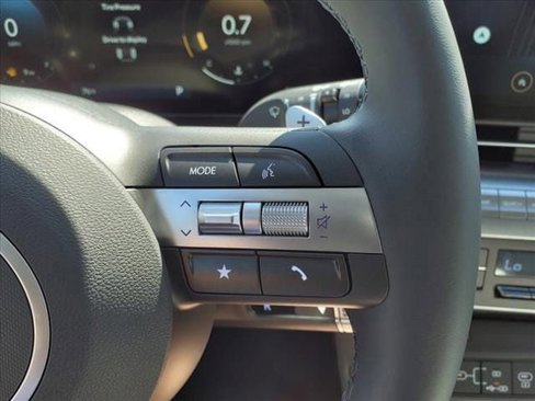 Certified 2025 Hyundai Kona Limited image 21