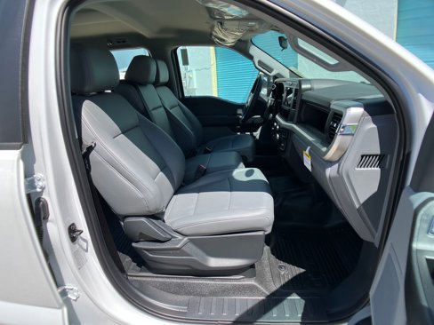 New 2025 Ford F350 XL image 4