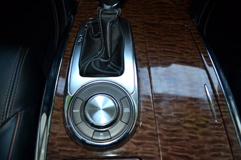 Used 2020 Nissan Armada SL w/ Premium Package image 49