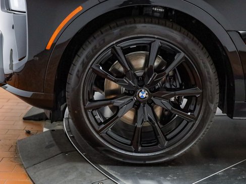 New 2026 BMW X7 M60i image 12