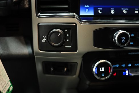 Used 2022 Ford F350 Lariat image 32