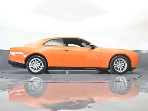 Used 2025 Dodge Charger R/T w/ Sun & Sound Package image 63