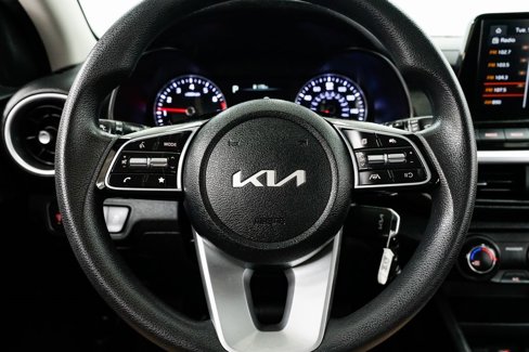 Used 2023 Kia Forte LXS image 10