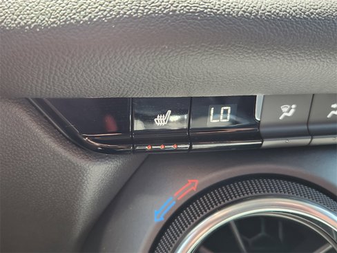 Used 2025 Chevrolet Blazer LT w/ Sound & Technology Package image 23