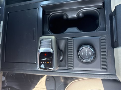 New 2026 GMC Hummer EV SUV image 17