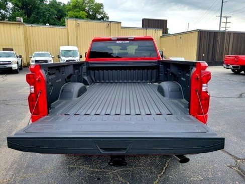 Used 2025 Chevrolet Silverado 2500 Custom image 14