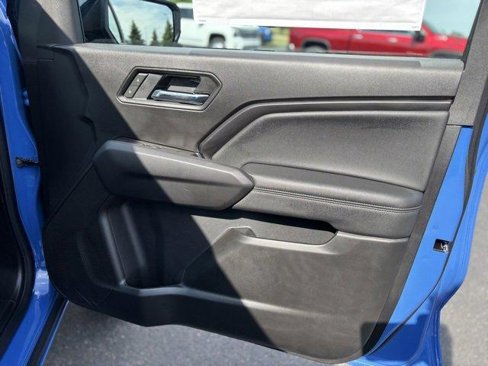 New 2025 GMC Canyon Elevation image 9