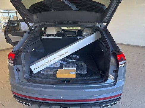 New 2026 Volkswagen Atlas Cross Sport SEL Premium R-Line image 16
