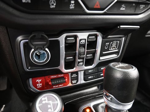 Used 2024 Jeep Gladiator Rubicon image 24