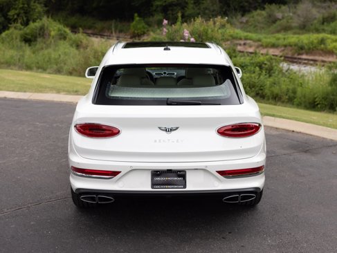 New 2025 Bentley Bentayga image 10