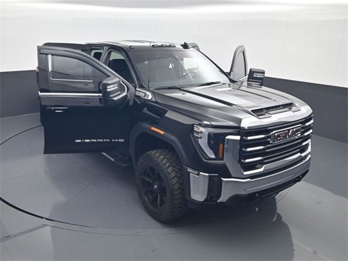 Used 2025 GMC Sierra 2500 SLE w/ SLE Value Package; image 29