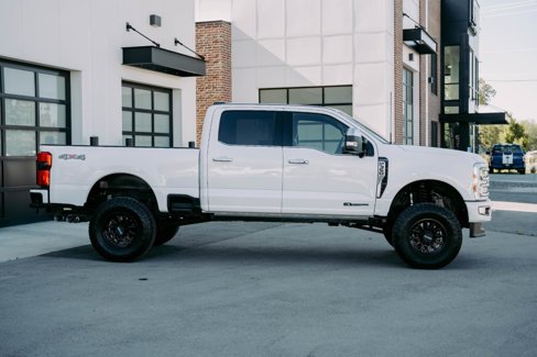 Used 2023 Ford F350 Platinum image 9