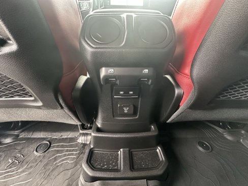 Used 2024 Jeep Wrangler Unlimited Rubicon 392 image 26
