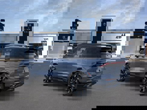 New 2025 Lincoln Nautilus Reserve w/ Jet Appearance Package image 4
