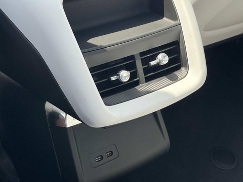 New 2026 Cadillac Lyriq Sport image 16