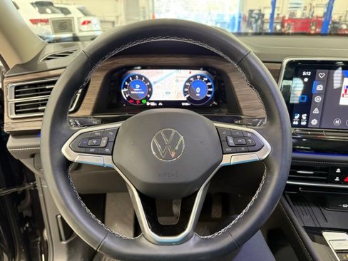 Certified 2025 Volkswagen Atlas SEL image 12