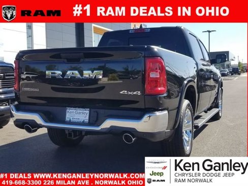 New 2026 RAM 1500 4x4 Crew Cab image 5