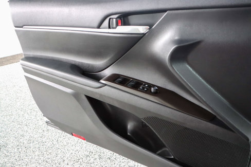 Used 2024 Toyota Camry SE image 21