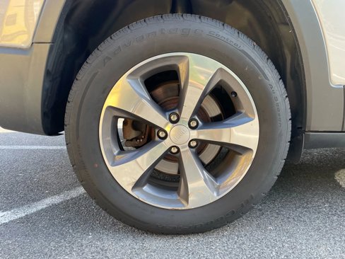Used 2019 Jeep Cherokee Limited image 51