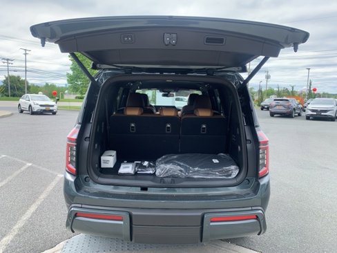 New 2025 Nissan Armada SL image 28