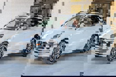 Used 2020 Porsche Macan Turbo image 6
