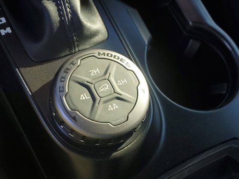 Used 2022 Ford Bronco Wildtrak image 29