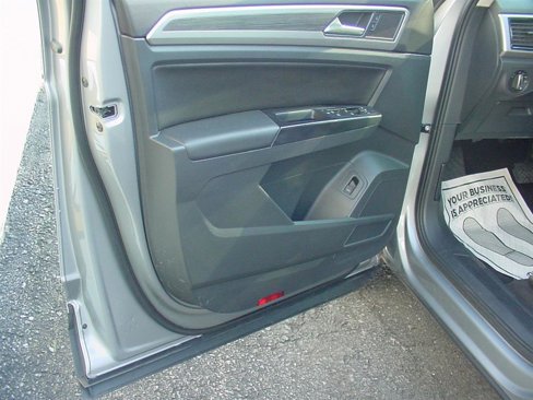 Used 2021 Volkswagen Atlas SEL image 29