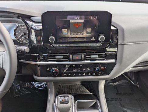 New 2025 Nissan Pathfinder SV image 16