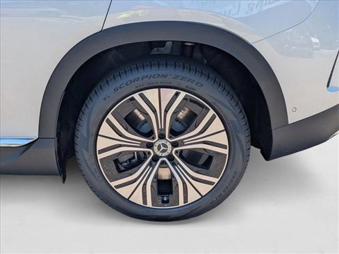 New 2026 Mercedes-Benz EQE 320 4MATIC SUV image 9