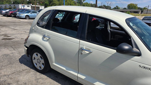 Used 2005 Chrysler PT Cruiser image 6
