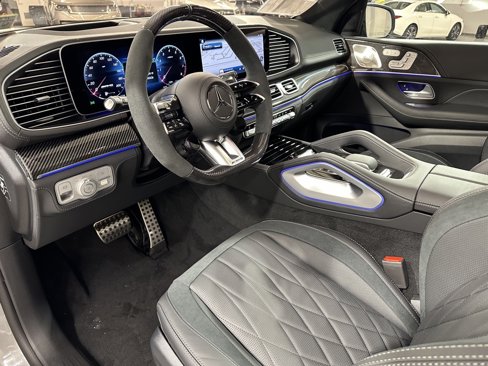 New 2026 Mercedes-Benz GLS 63 AMG 4MATIC image 5