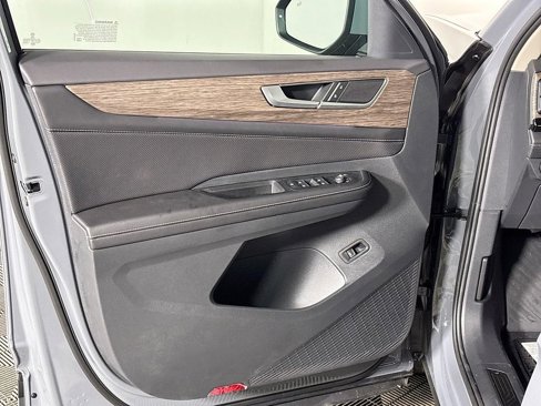 New 2025 Volkswagen Atlas SEL image 11