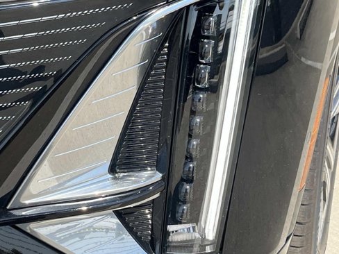 New 2026 Cadillac Lyriq Luxury image 9