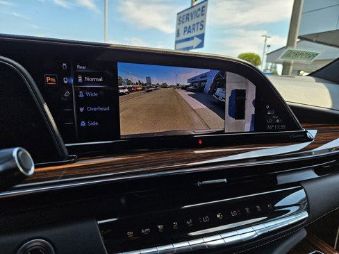 Used 2023 Cadillac Escalade ESV Premium Luxury image 28