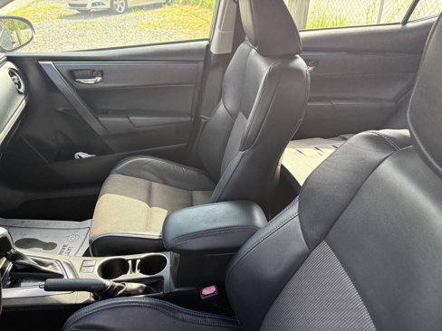 Used 2017 Toyota Corolla SE image 10
