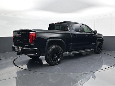 Used 2023 GMC Sierra 1500 AT4X image 5