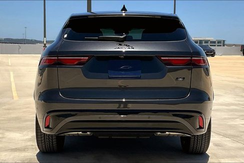 New 2026 Jaguar F-PACE R-Dynamic S image 4