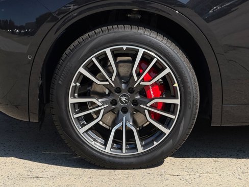 New 2025 Maserati Grecale GT image 10