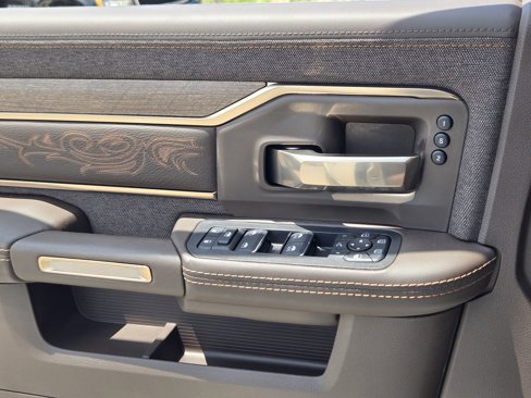 New 2025 RAM 2500 Limited image 23