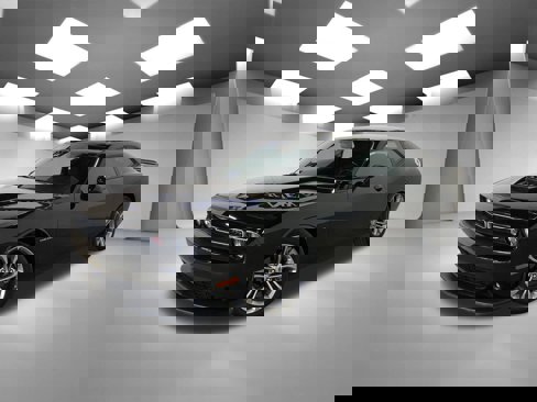 Used 2022 Dodge Challenger R/T image 1