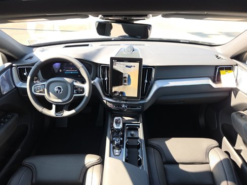 New 2026 Volvo XC60 B5 Ultra w/ Protection Package Premier image 5