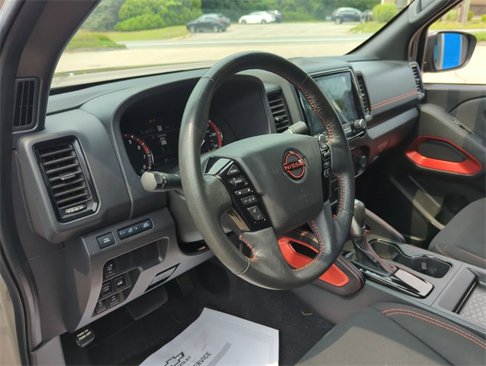 Used 2023 Nissan Frontier PRO-4X w/ Technology Package image 10