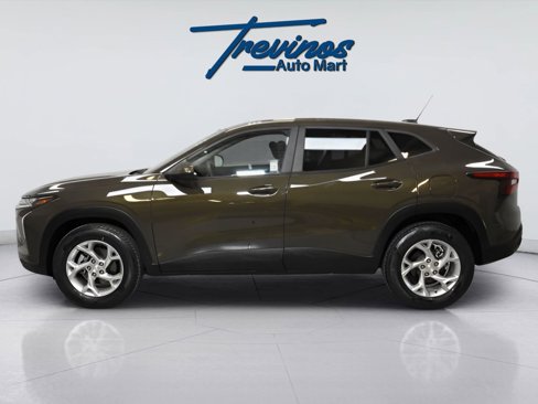 Used 2024 Chevrolet Trax LS w/ LS Convenience Package image 11