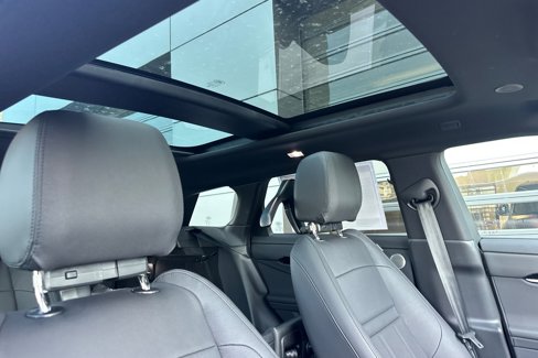 New 2026 Land Rover Range Rover Evoque Dynamic SE image 18