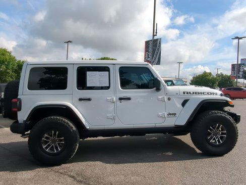 Used 2024 Jeep Wrangler Unlimited Rubicon 392 image 9