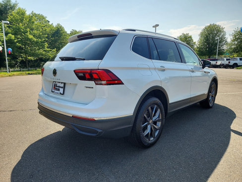 Used 2022 Volkswagen Tiguan SE image 5