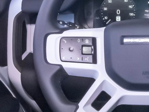 New 2025 Land Rover Defender 90 S image 15